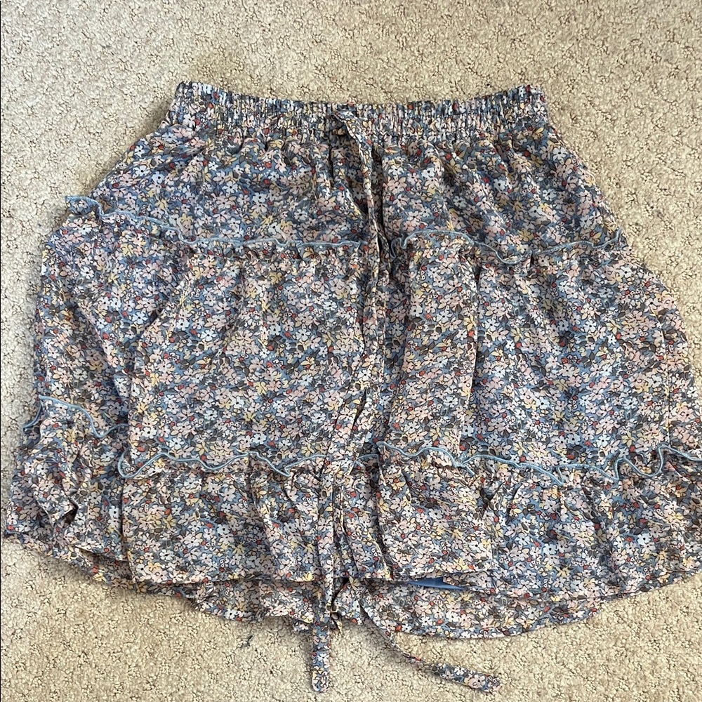 Women’s Size M Floral Ruffle Skirt